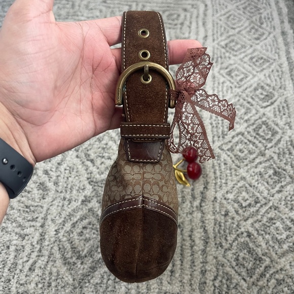 SOLD - Picture 3 of 6